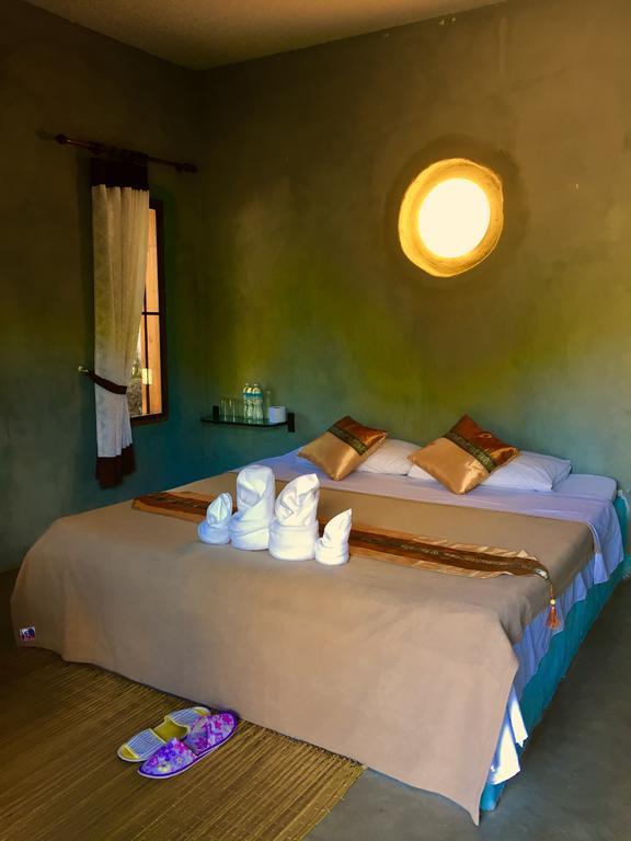 Monkey House Hotell Pai Exteriör bild
