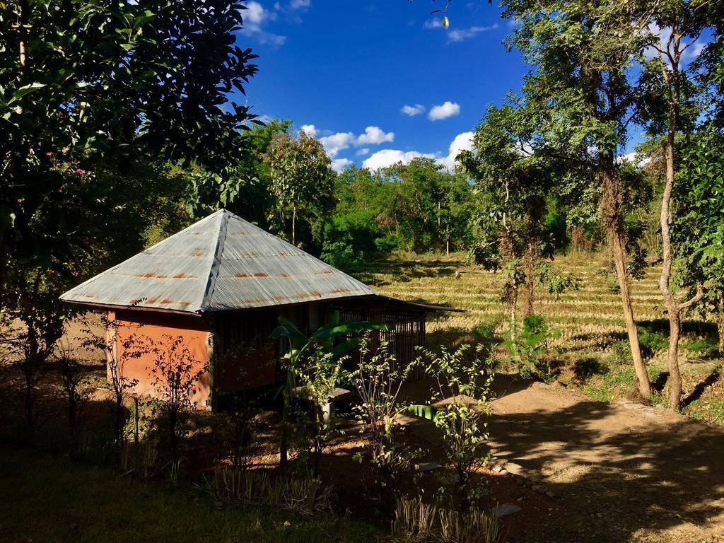 Monkey House Hotell Pai Exteriör bild