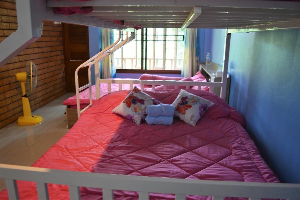 Monkey House Hotell Pai Exteriör bild