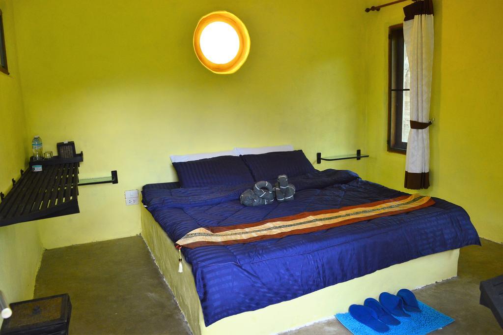 Monkey House Hotell Pai Exteriör bild