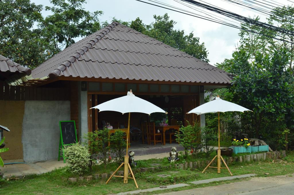 Monkey House Hotell Pai Exteriör bild